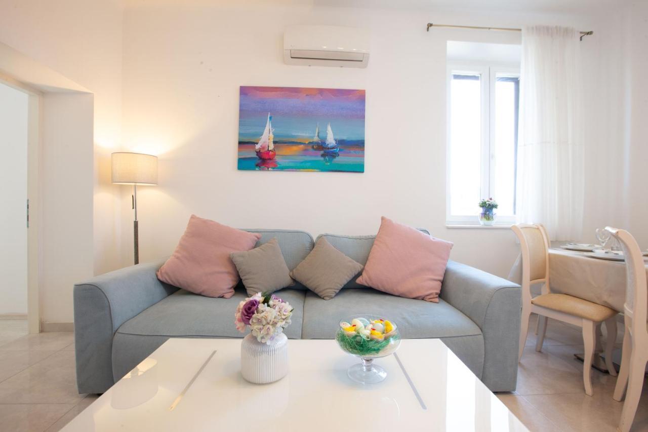 Apartment Ms 3br Near Kolovare *
