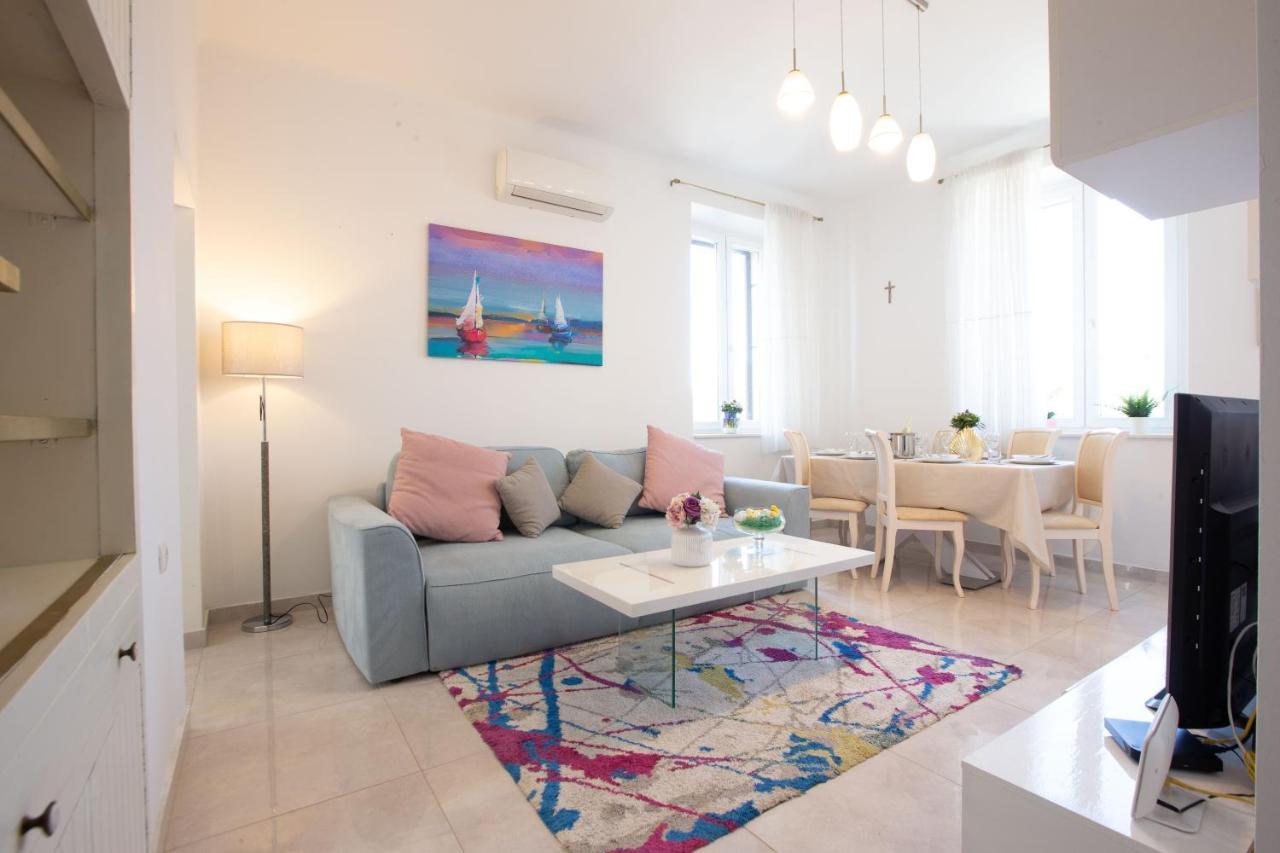 Apartment Ms 3br Near Kolovare