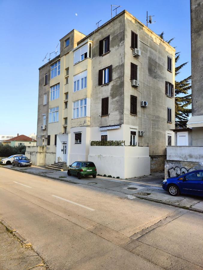 Apartment Ms 3br Near Kolovare